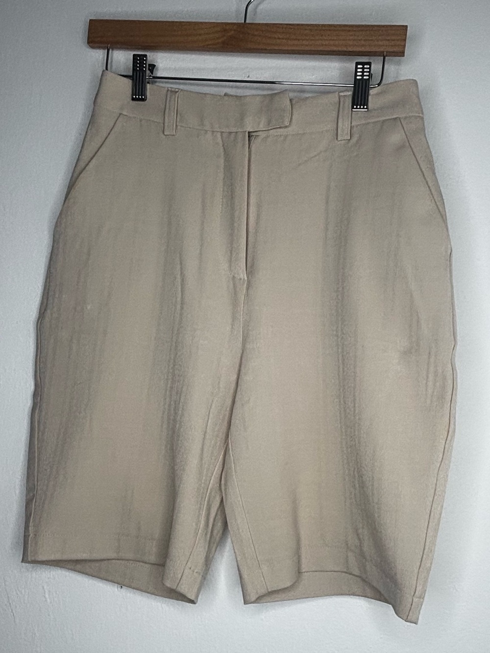 Women's Tailored Bermuda Shorts in Light Beige